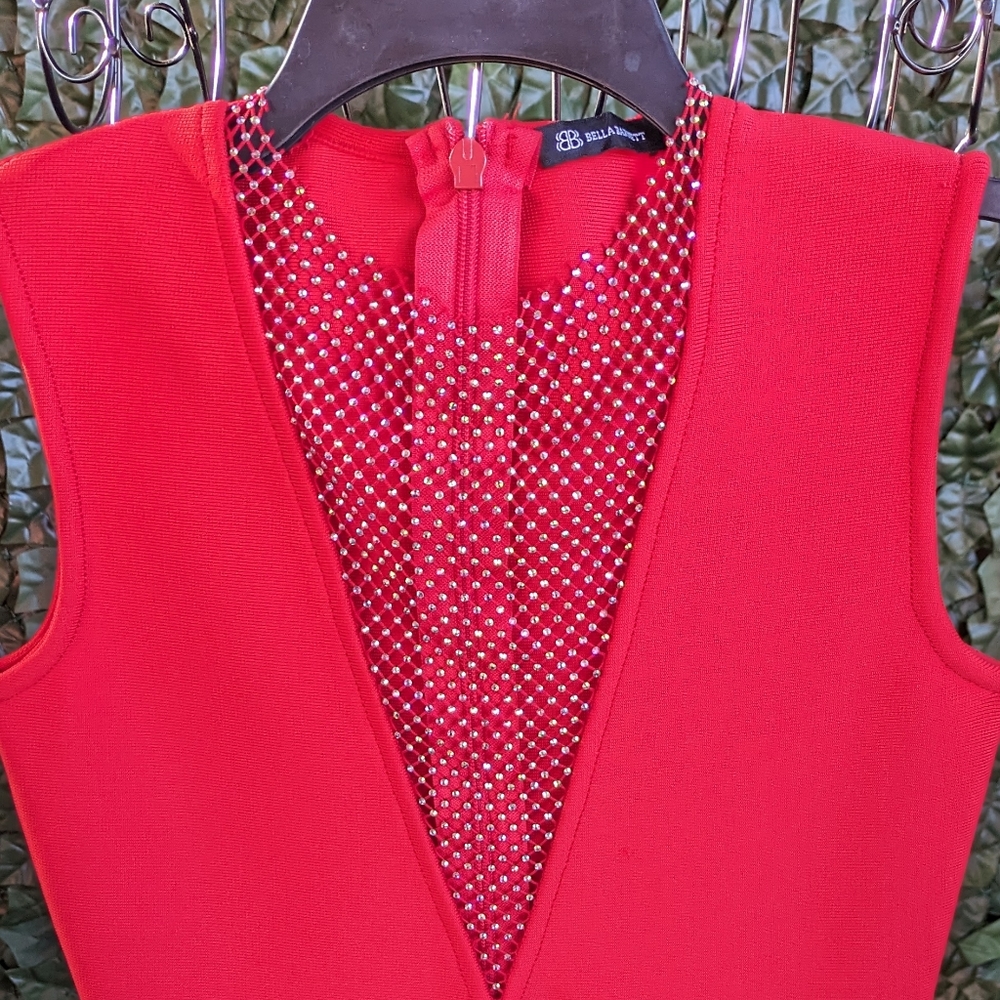 New Beautiful Bella Barnett Dress, red color,‎ size Large, bodycon. - Picture 7 of 14